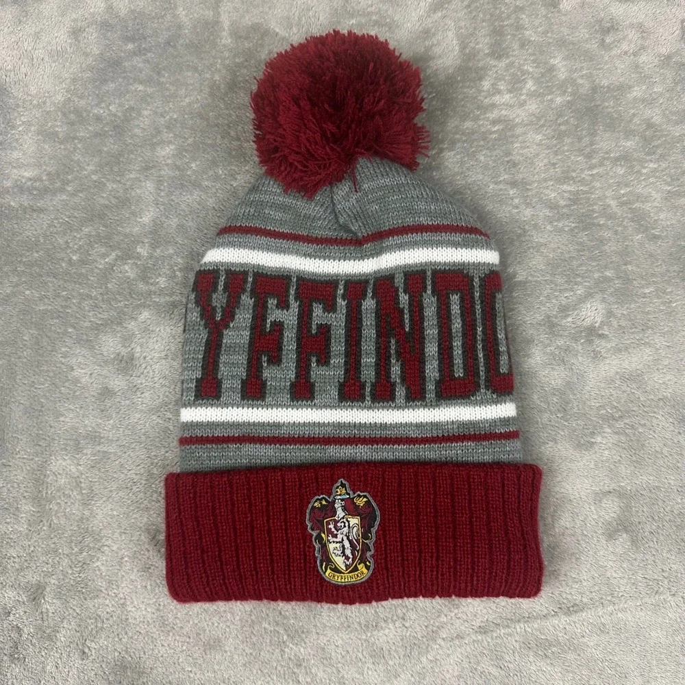 Harry Potter Gryffindor Beanie Hat Scarf Set Pom Pom Winter Knit - Picture 2 of 5